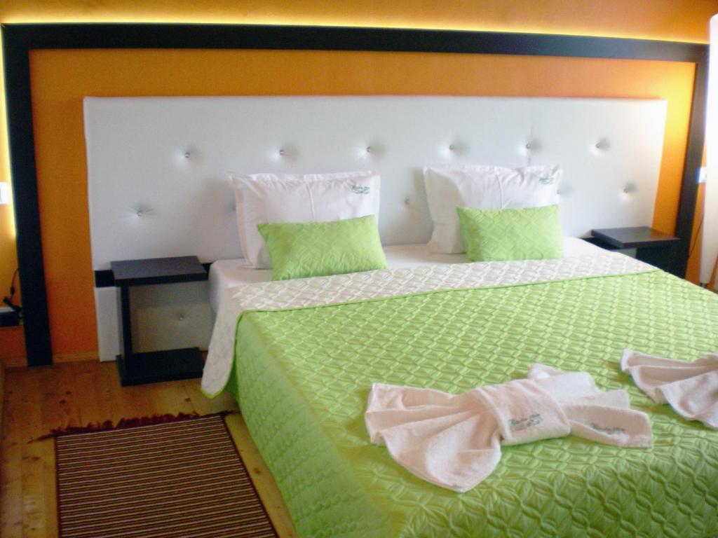Hotel Paradise Place Kalofer Quarto foto